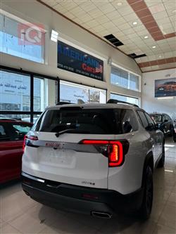 جي ام سي اكاديا